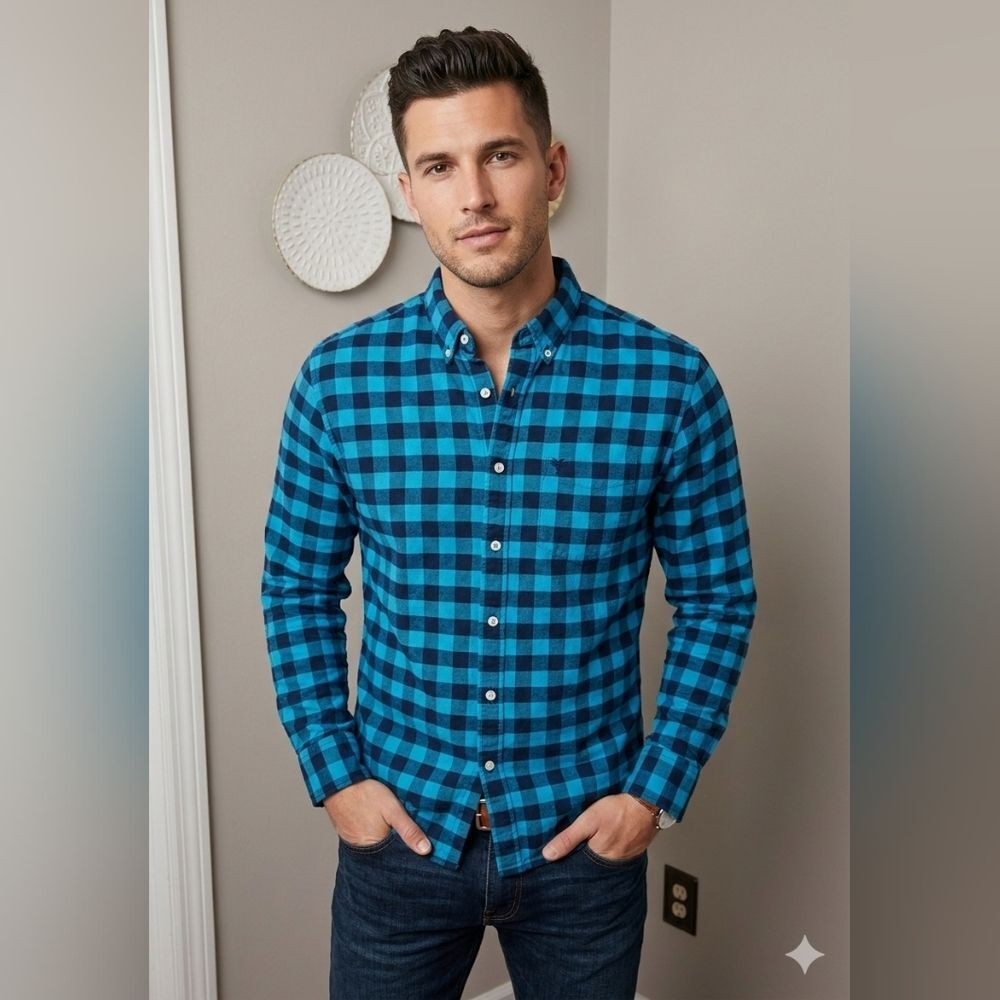 American Eagle Outfitters Teal‎ Plaid Button Down Shirt